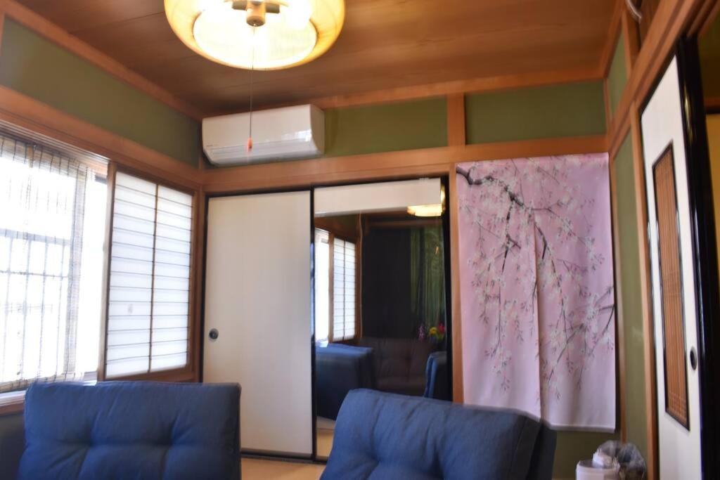 Only For One Group Cheaper For 6Th & 7Th Guest 市街地中心部 一棟貸しの宿 Guest House Don'S Home Takajama Exteriér fotografie